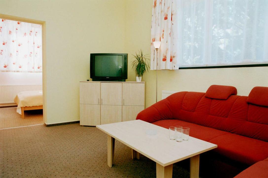 Villa Kunterbunt Willa Smiesznotka プツク エクステリア 写真